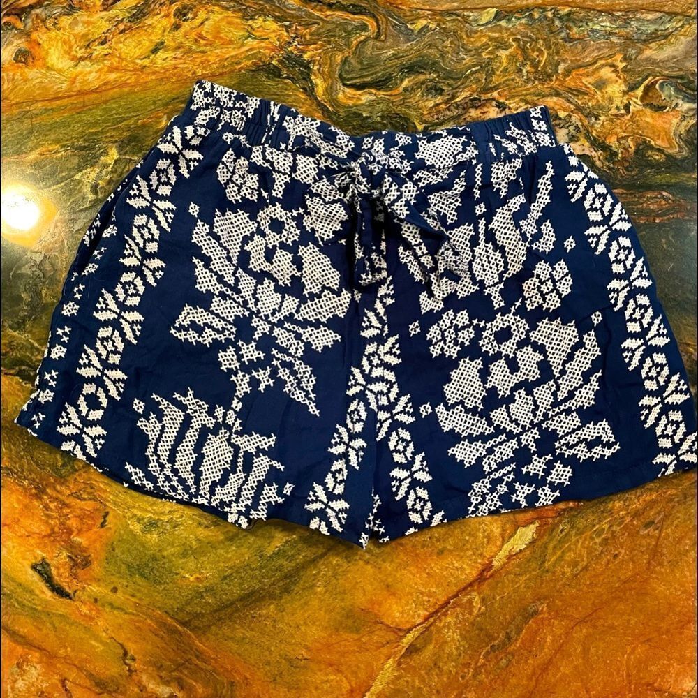 Angie tie front rayon shorts medium blue white